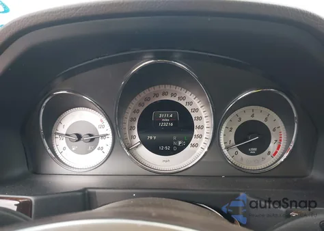 2015 Mercedes-Benz Glk 350 z USA, uszkodzony, nr VIN WDCGG5HB8FG364223